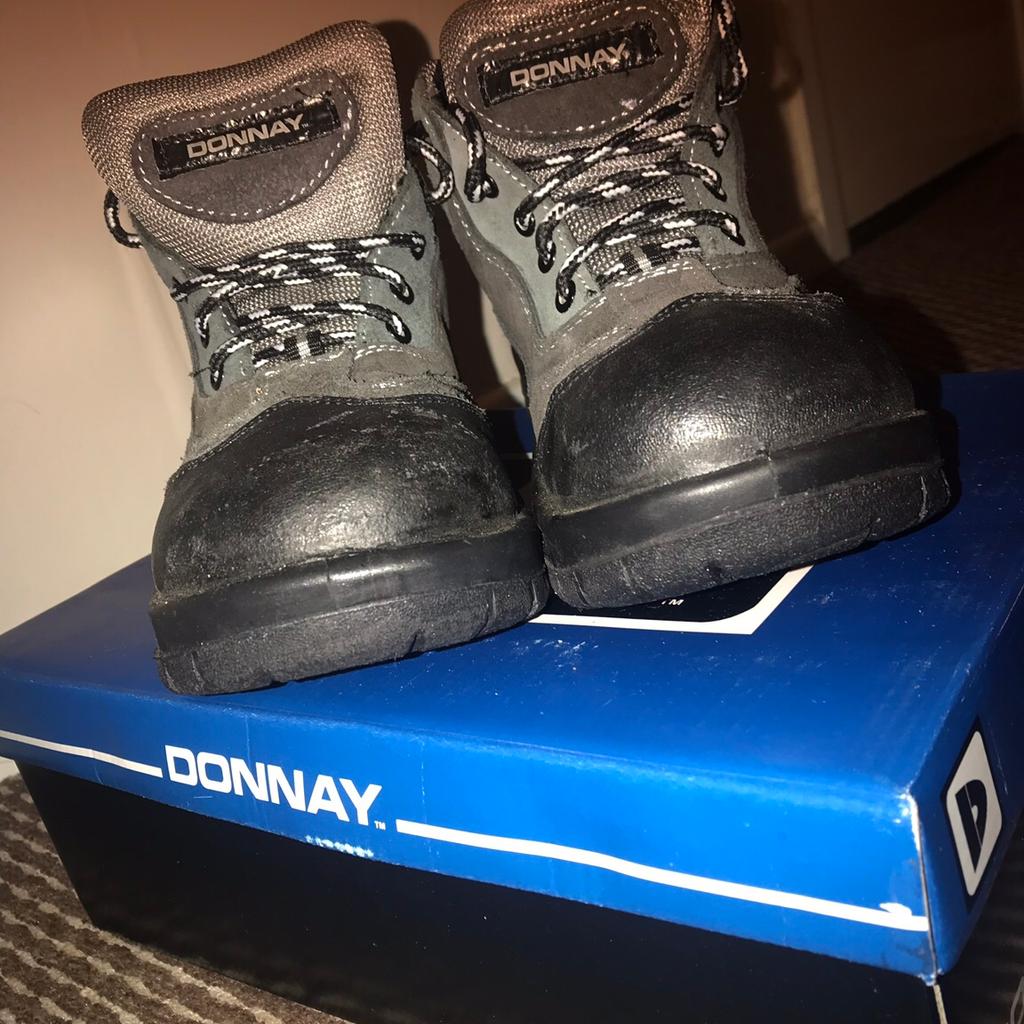 Donnay store safety boots