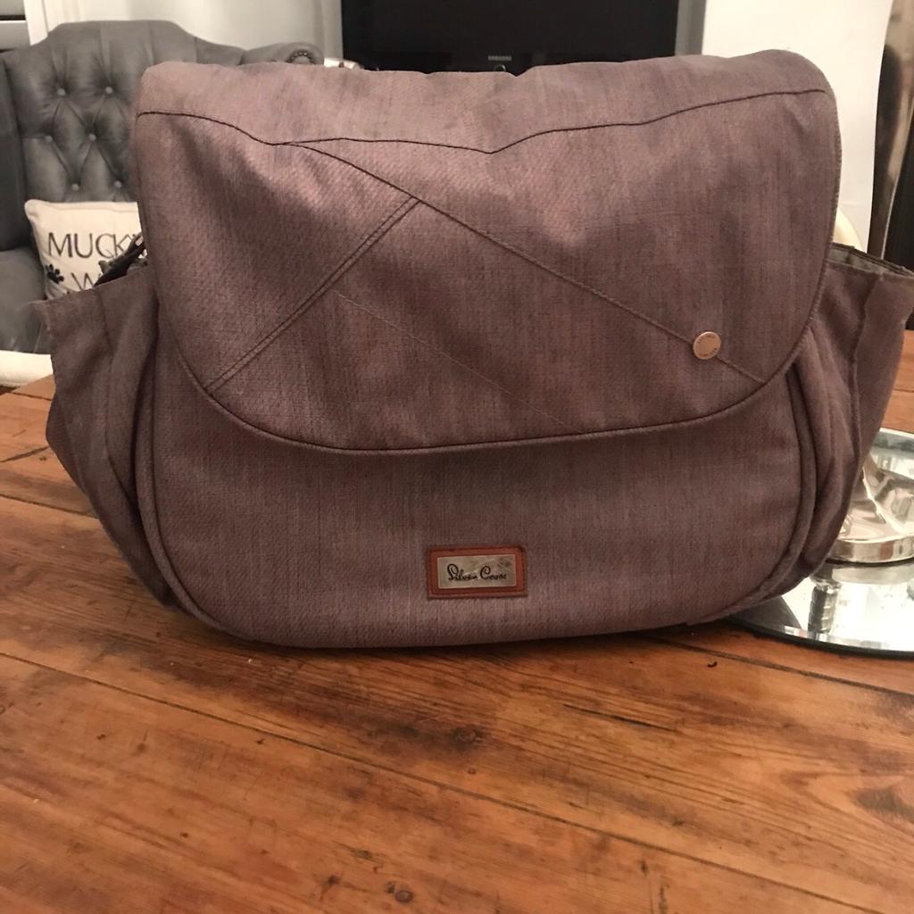 Chelsea wayfarer hotsell changing bag