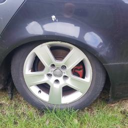 AUDI A4 B7 ALLOYS 16" WITH TYRES IN OK CONDITION SET OF 4
ROAD LEGAL TYRES
WILL AUDI B5 B6 B7