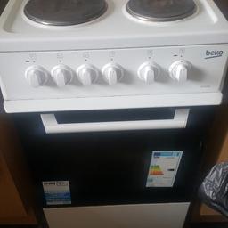 selling a beko cooker it about a year old working selling due to getting a bigger cooker