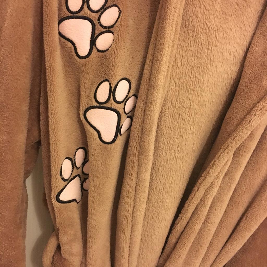 Disney lady and the tramp dressing gown in S65 Rotherham for 1.00 for sale  | Shpock