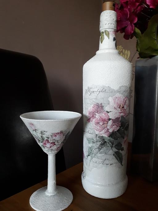 Buy & Sell Worcestershire Bromsgrove - Photos for Hand decorated glass bottle lamp.