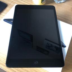 iPad mini WiFi cellular 16Gb space grey for sale
Unlocked 7.9in screen display
In good condition
Factory reset for new owner
Plug,power cable,an in original box