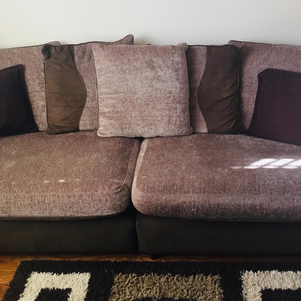 4 seater sofa, love seat and puffy in TS12 Skelton für 100,00 £ zum