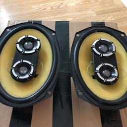 6.9 speakers 
525watts each
175 RMS
In good condition