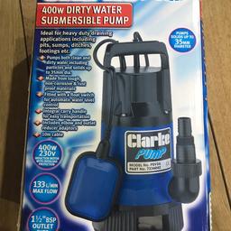 Clarke 400 watt submersible pump 133 litres a minute like new in box only used once