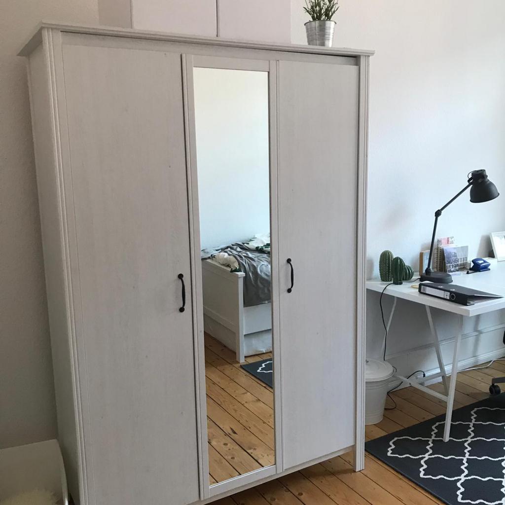 Ikea BRUSALI Kleiderschrank mit Spiegel in 68159 Mannheim für 95,00 € zum Verkauf