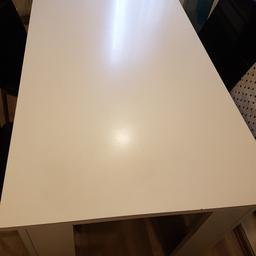 weiss Tisch
lange 140cm
Breite 90cm
gebraucht spuren