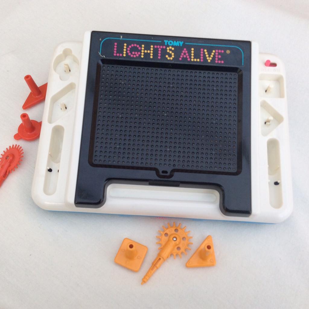 Retro Lights Alive game in WV14 Sandwell für 6,00 £ zum Verkauf Shpock DE