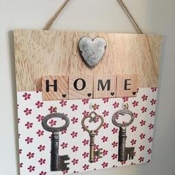 For sale hanging Key holder.
Decorative, comes with 3 hooks to hang keys
New, never used (duplicated gift)
£5
Collection only from EN10