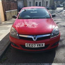 1.6 Petrol
Electric windows
Power steering
Alloy wheels
Vauxhall Booklet included
Spare wheel
Universal locking wheel nut fitted.
1 key
4 Good tyres
New Brake Pads fitted
MOT: 18 September 2019

Cosmetic wear and tear due to age.
mechanically fine
Also comes with original head unit.