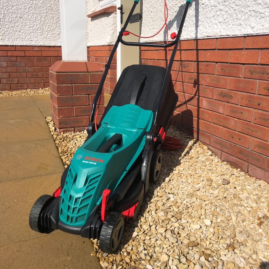 Bosch Rotak 340 ER Electric Lawnmower in CF46 Trelewis for 30.00