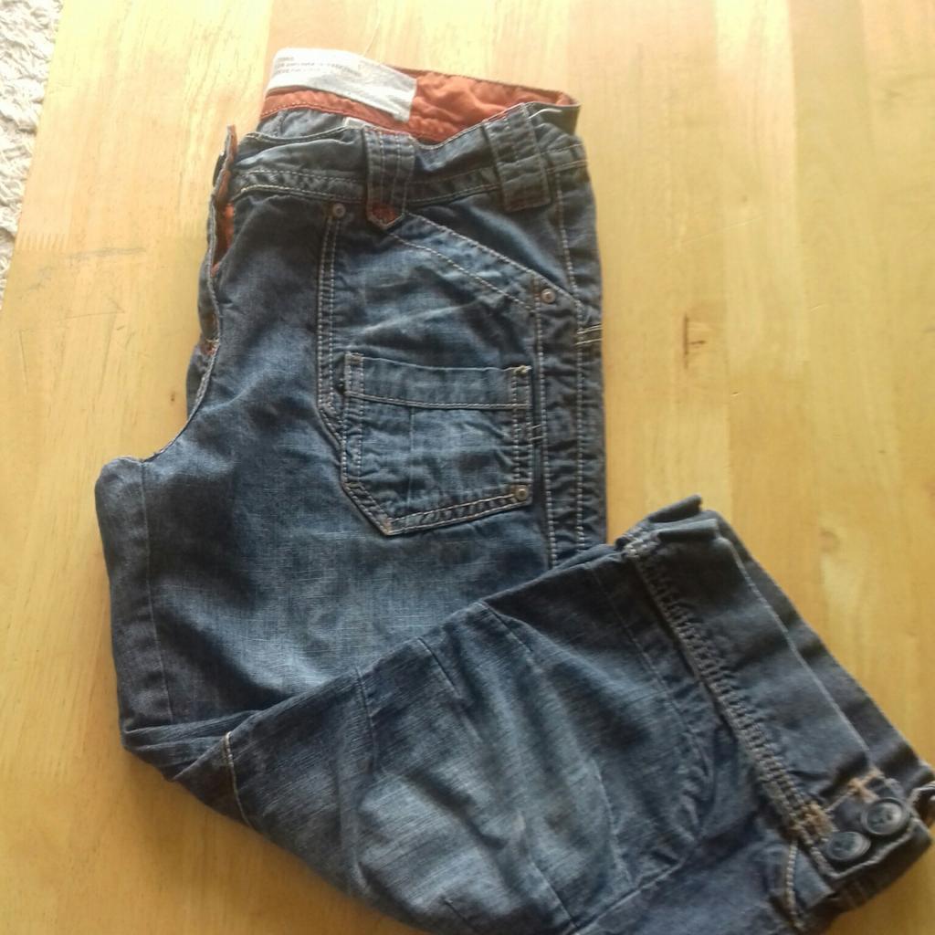 ladies 3/4 jeans. size 10. collection only
