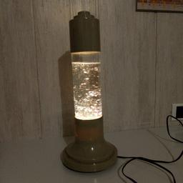 vendo lampada da scrivania molto particolare a €5