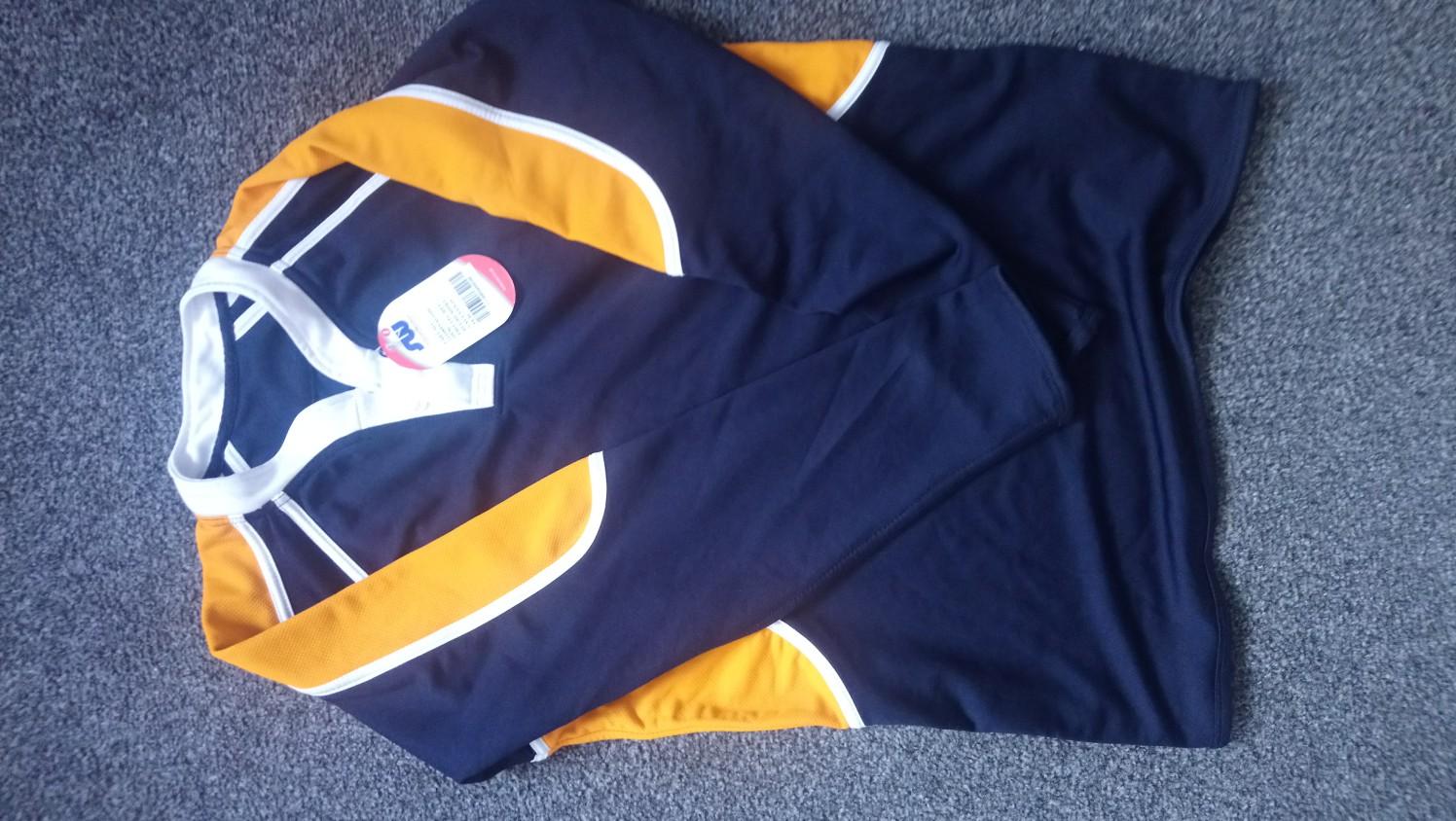 earls high school PE kit in B68 Sandwell for £10.00 for sale | Shpock