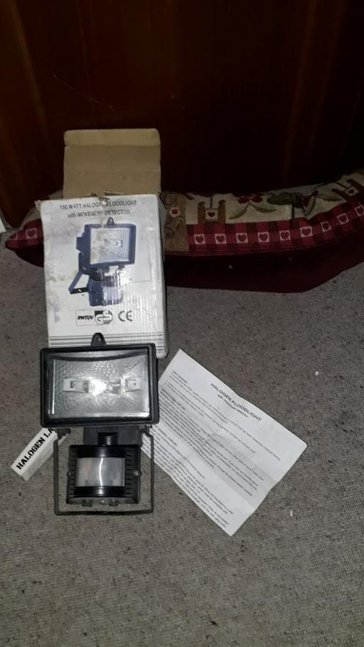 Buy & Sell Warwickshire Stratford-on-Avon - Photos for 150watt halogen floodlight