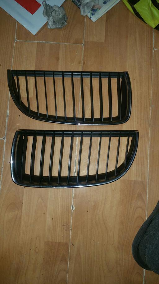 Vehicles Greater Manchester Wigan - Photos for BMW E90 E91 BUMPER GRILL 7120008 712007