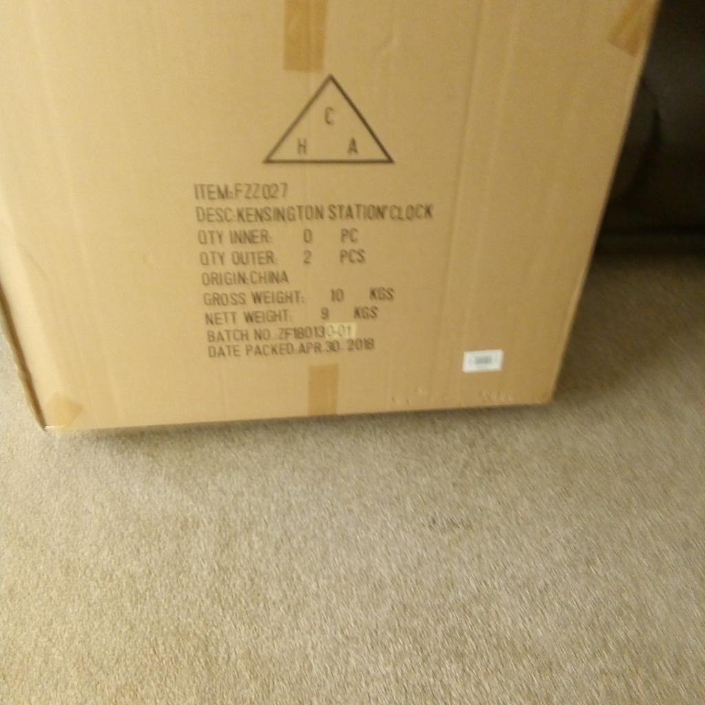 New Very Large Clock from Barker& Stonehouse in NG16 Ashfield für 35,00