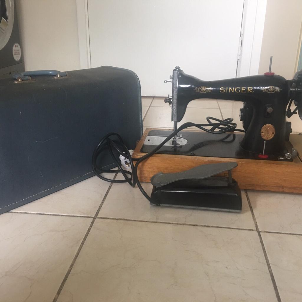 Singer Sawing Machine Vintage in NW7 Barnet für £ 12,00 zum Verkauf ...