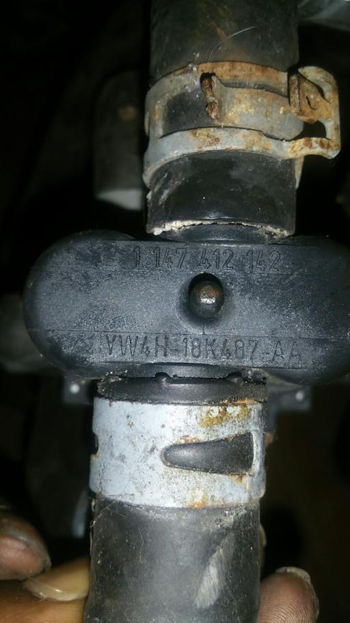 Vehicles Greater Manchester Wigan - Photos for JAGUAR WATER HEATER VALVE YW4H 18K487 AA