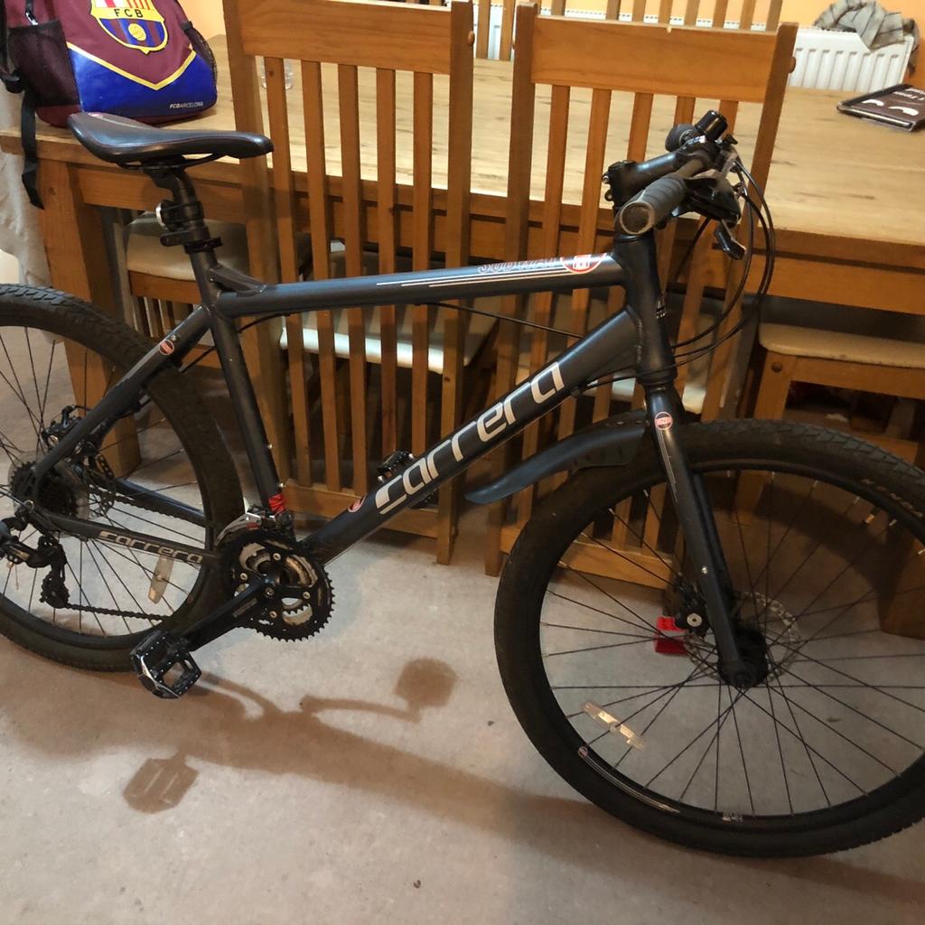 Carrera subway 1 discount mens hybrid bike