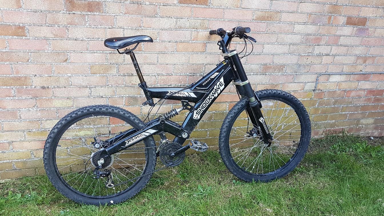 Shockwave XT950 Mountain Bike in Braintree for 85.00 for sale Shpock