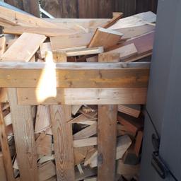 Holzreste zu schade zum wegwerfen ca 1m3
Selbstabholer. Brauchen den Platz
kein Versand.
Wer möchte kann nee Cola mitbringen