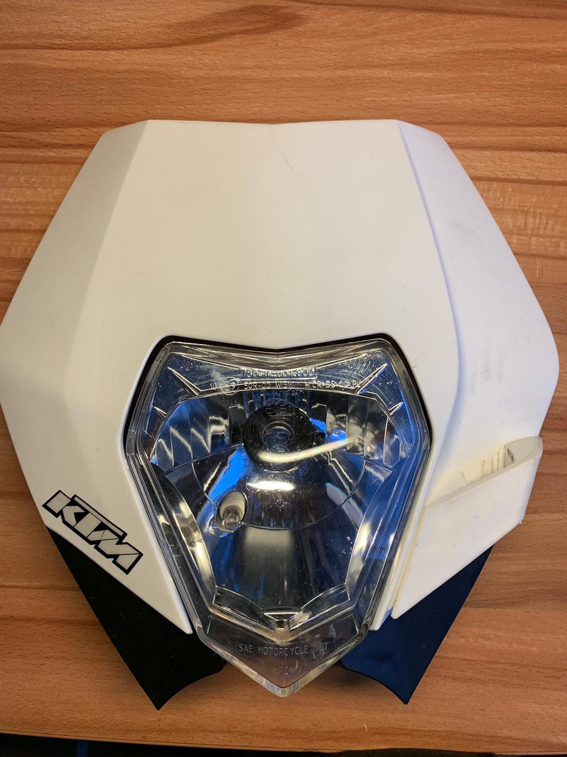 Original KTM exc Lichtmaske in 4060 Leonding für 35,00 € zum