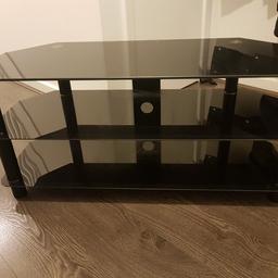 t.v stand glass hold up to 65inc t.v
collect only FREE FREE FREE FREE