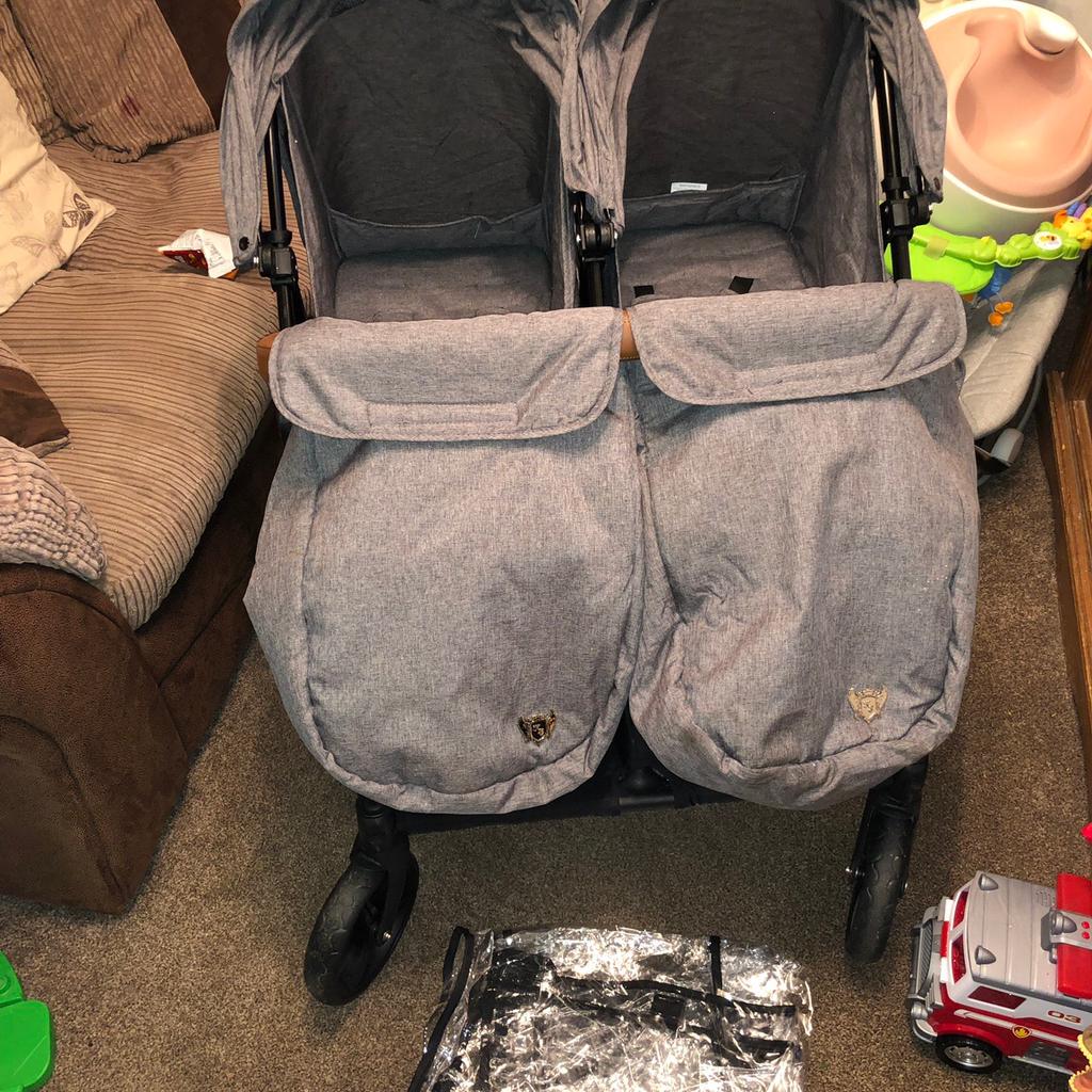 Hamilton turnberry cheap stroller