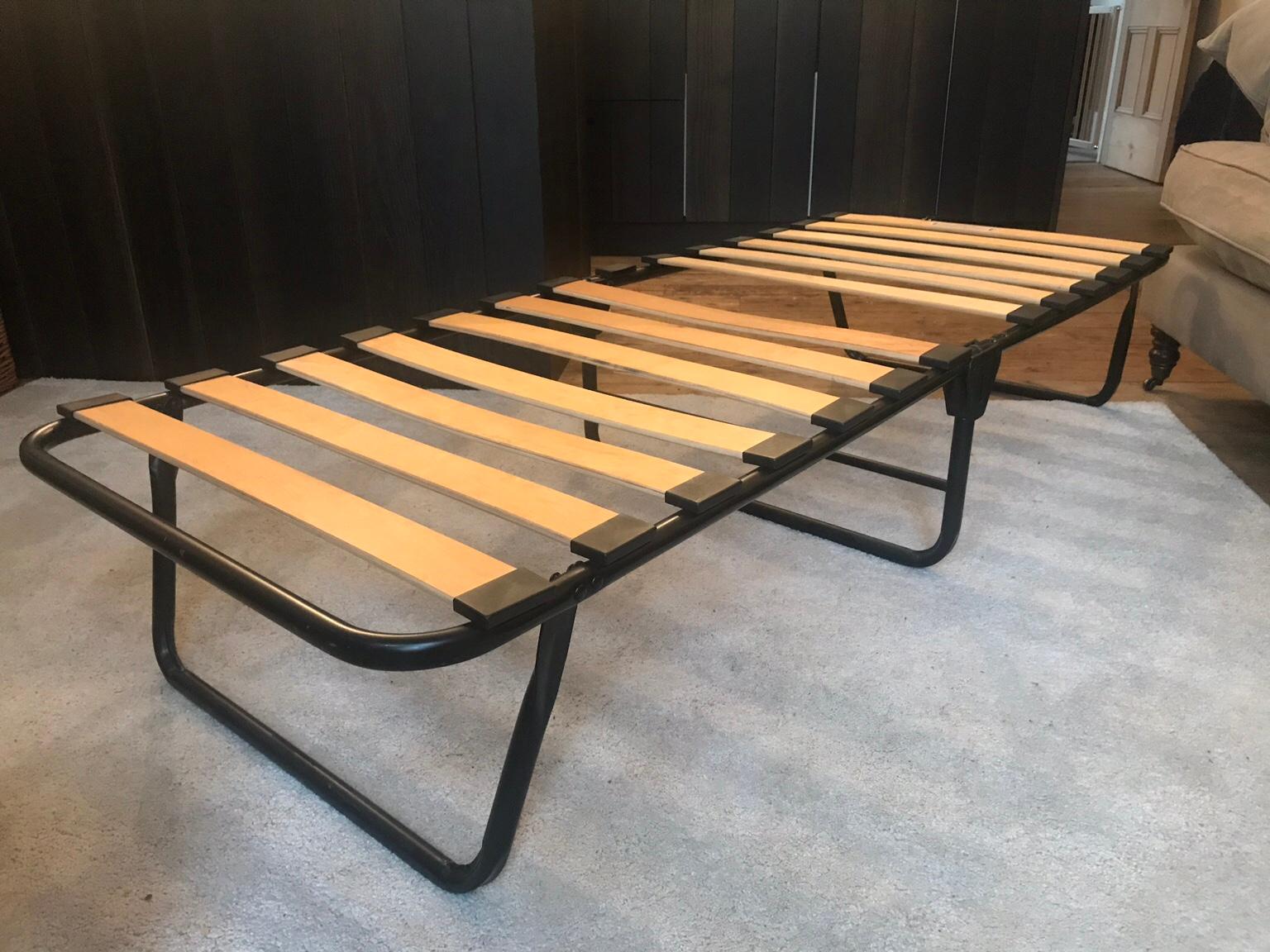 Jay-be wooden slatted folding single bed in SE14 London for £20.00 for