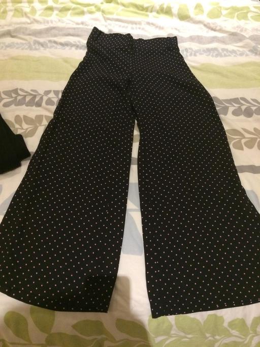 Buy & Sell Tyne and Wear Newcastle upon Tyne - Photos for Girls 8-9 year spotty flary trousers