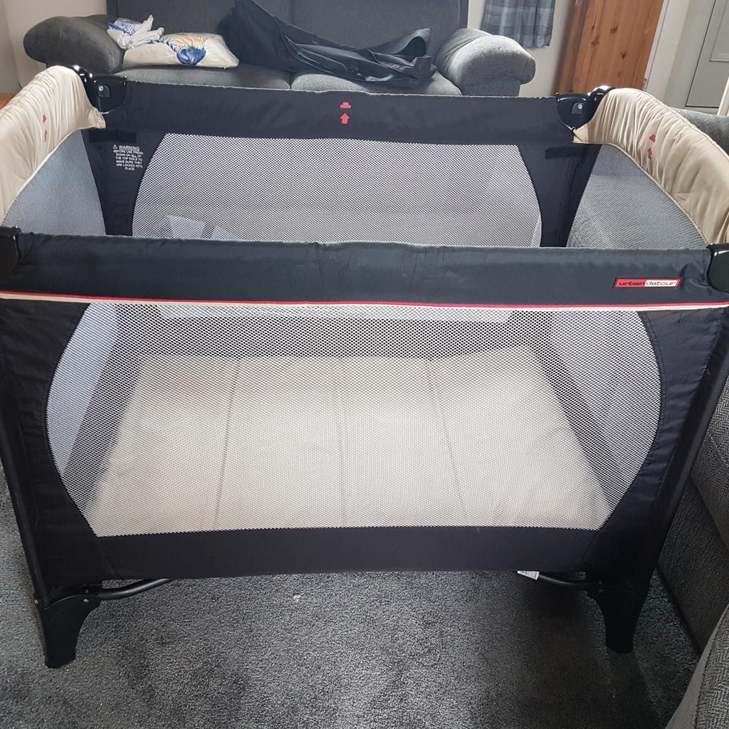 Urban detour hot sale travel cot