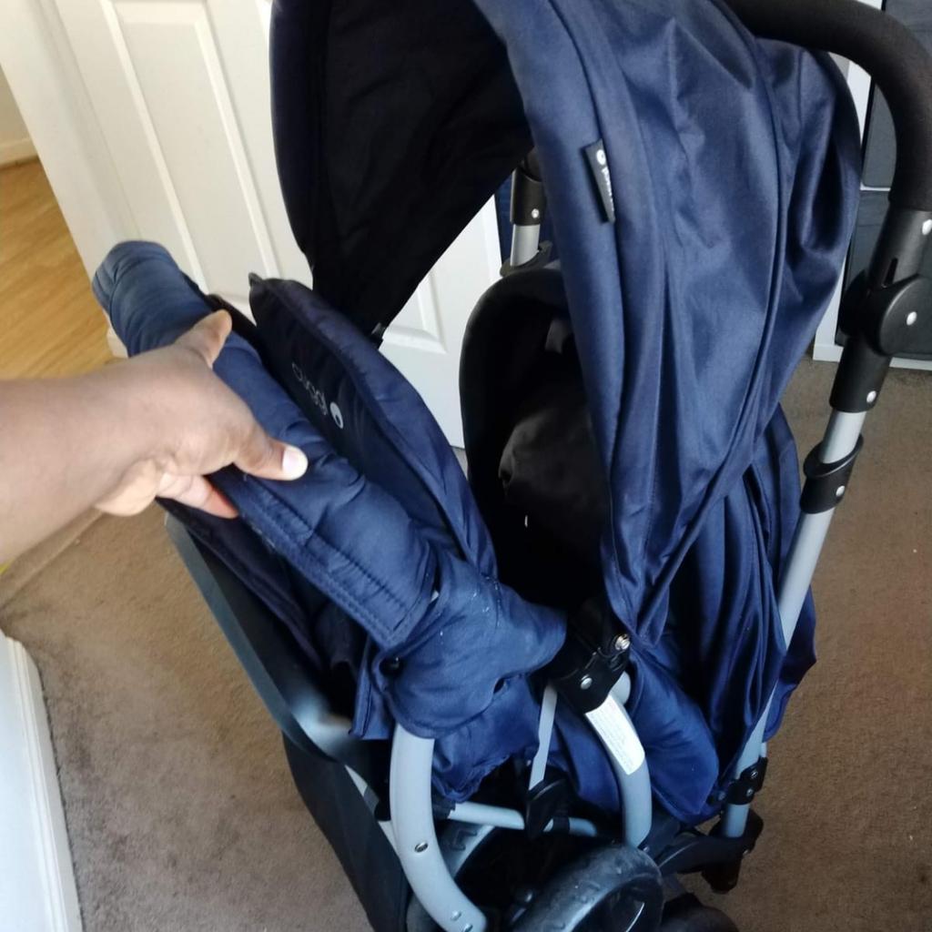 Cuggl elm forward facing twin outlet pushchair