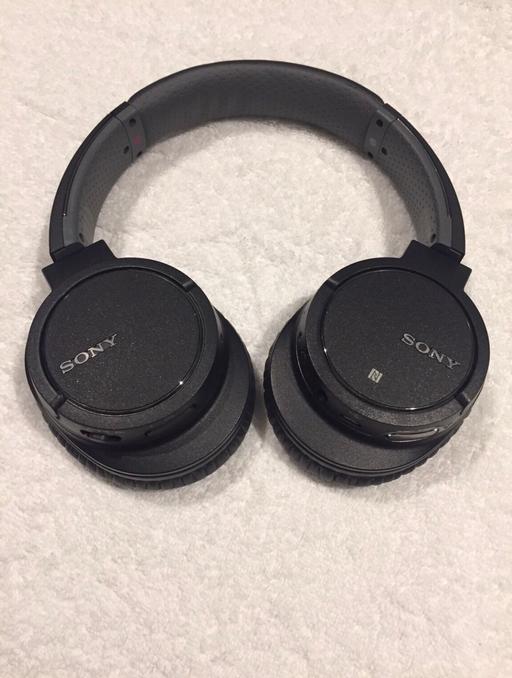 Buy & Sell East London Heron Quays - East London - Photos for Sony wireless and noise cancelling headphone