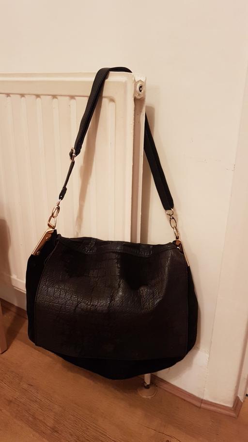 Buy & Sell Haringey North London - Photos for ladies leather bag