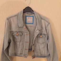 Size 14 (small) light blue denim jacket from the denim company. Lovely condition.