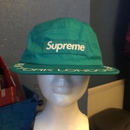 Limited edition Supreme hat