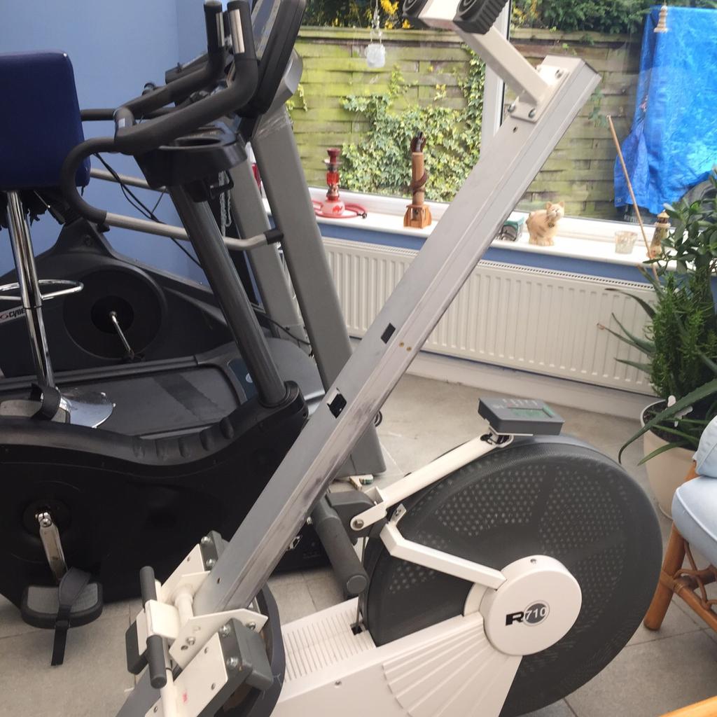 TUNTURI pro rowing machine in L35 Helens für £ 90,00 zum Verkauf ...