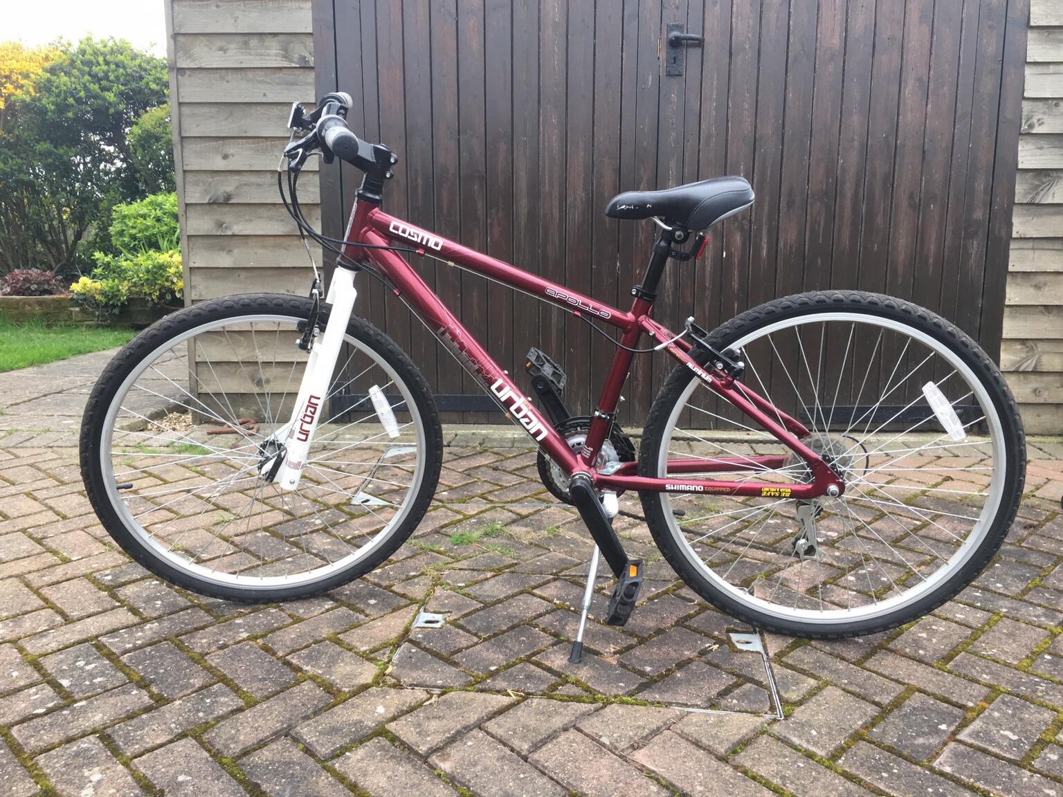 Apollo Cosmos Womens Hybrid Bike in Grazeley for 80.00 for sale