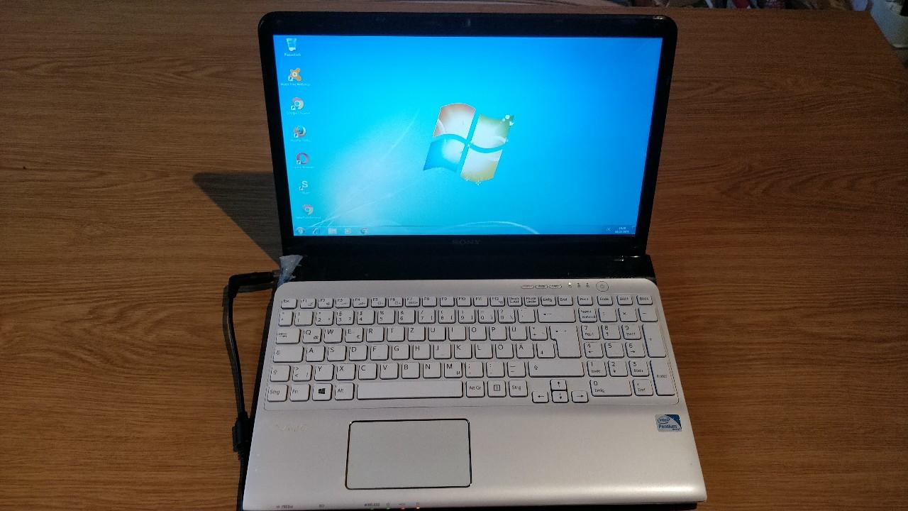 Laptop Sony Vaio SVE151J11M in 80939 München für 150,00 € zum Verkauf ...