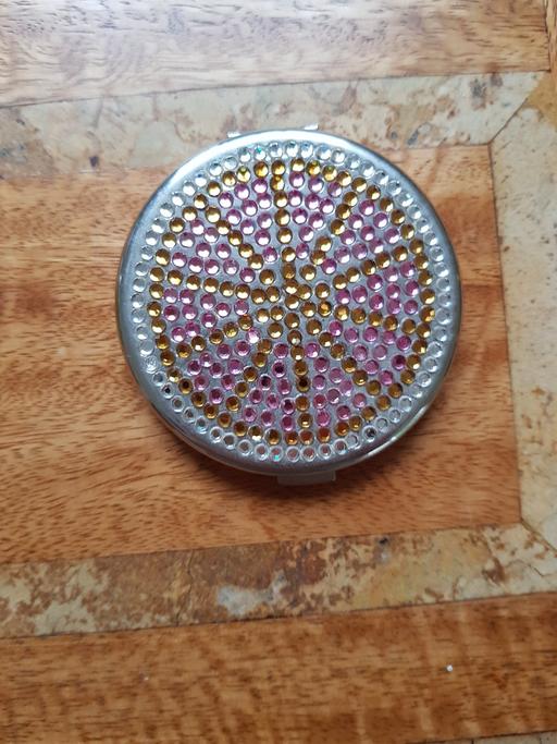 Buy & Sell Kent Tunbridge Wells - Photos for New compact mirror