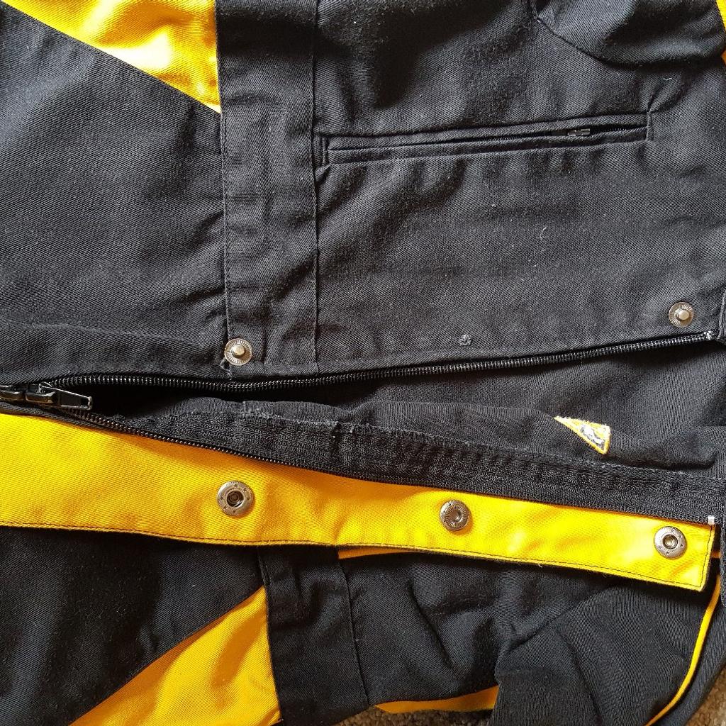 jcb overalls/boiler suit age 23 in ST10 Staffordshire Moorlands für £