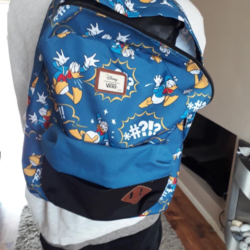 Donald duck hot sale backpack vans