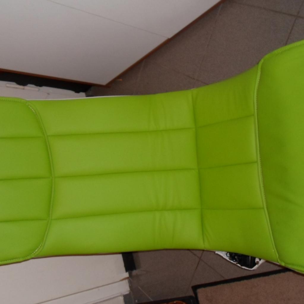 Soundz game online chair