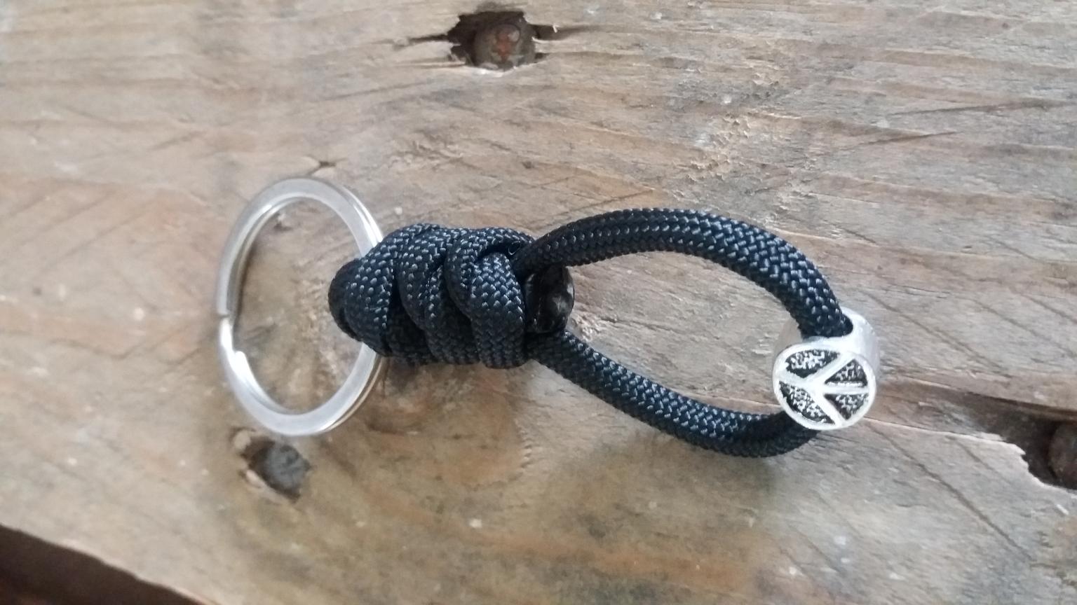 Torpedo Form EDC Titan Schlüsselanhänger – Fallschirmschnur-Perle, 18x11 Mm, Aus TC4-Titan