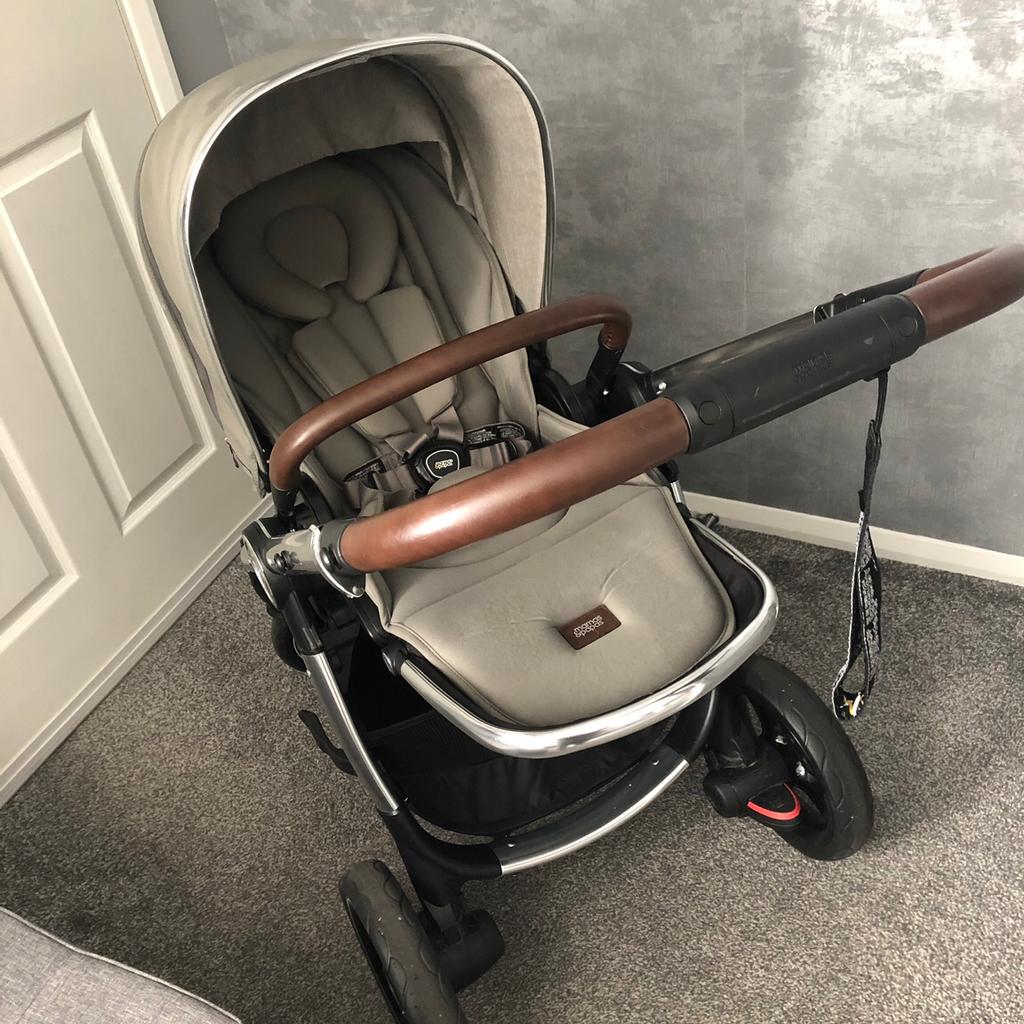 Ocarro pram clearance sage green