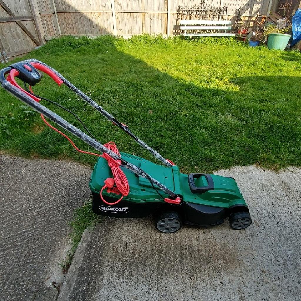 Qualcast 1400w discount electric lawn mower