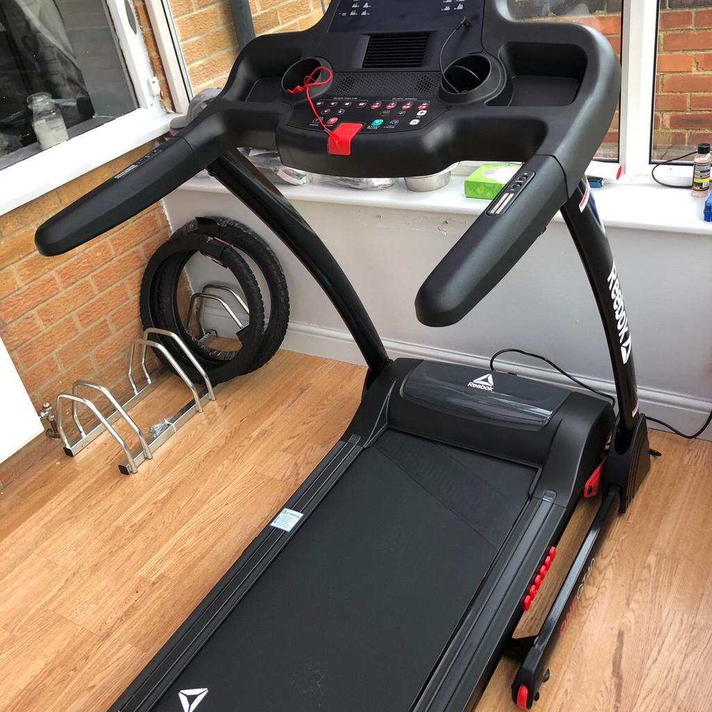 Treadmill shpock best sale