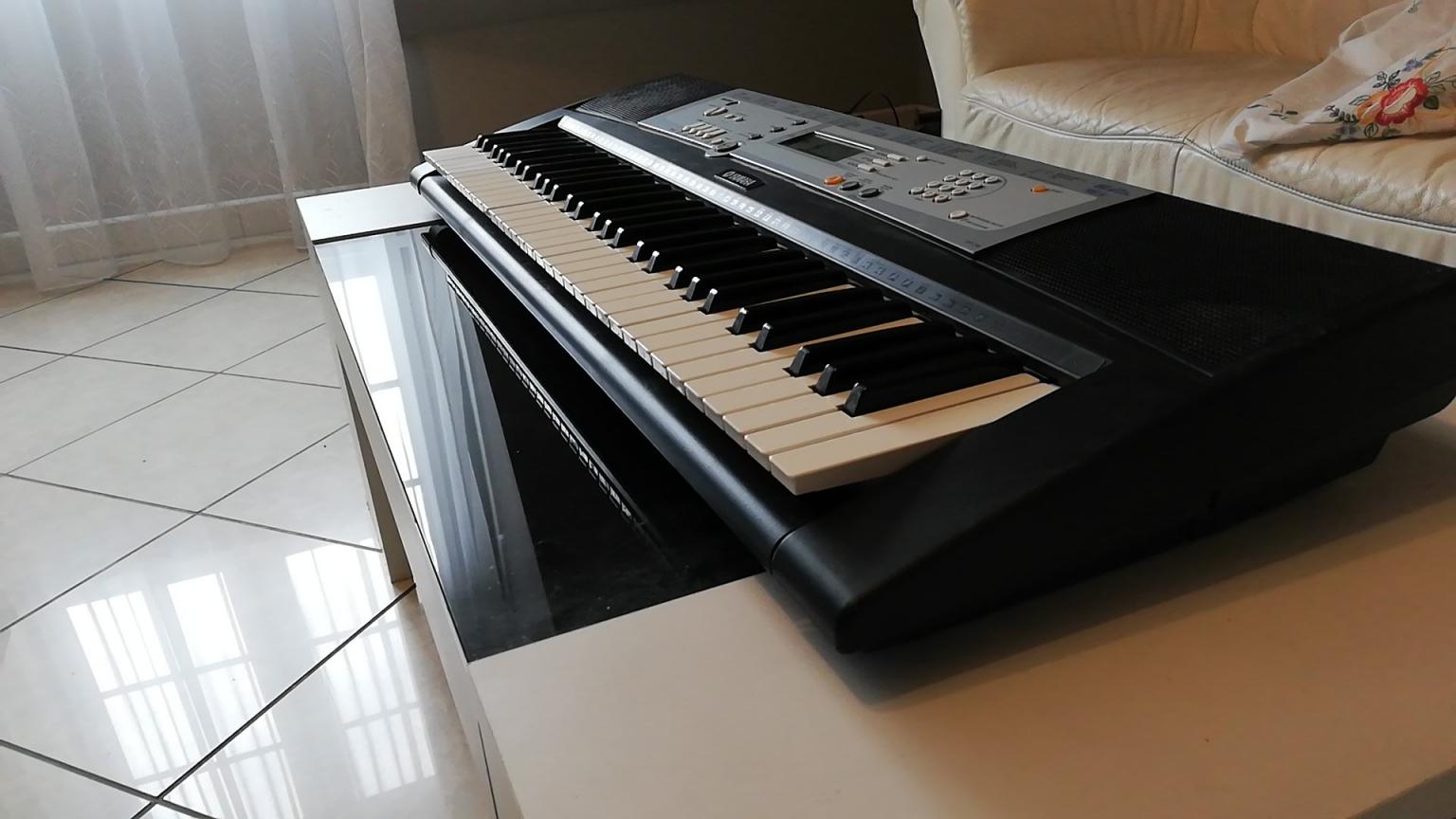 Yamaha YPT-200 Keyboard in 51107 Köln für 30,00 € zum Verkauf | Shpock DE